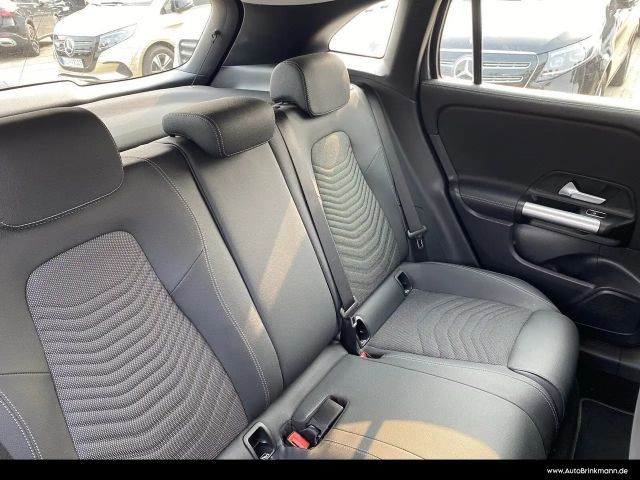 Mercedes-Benz GLA 180 Progressive