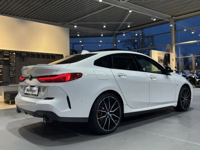 BMW 220 220i Coupé M-Sport xDrive