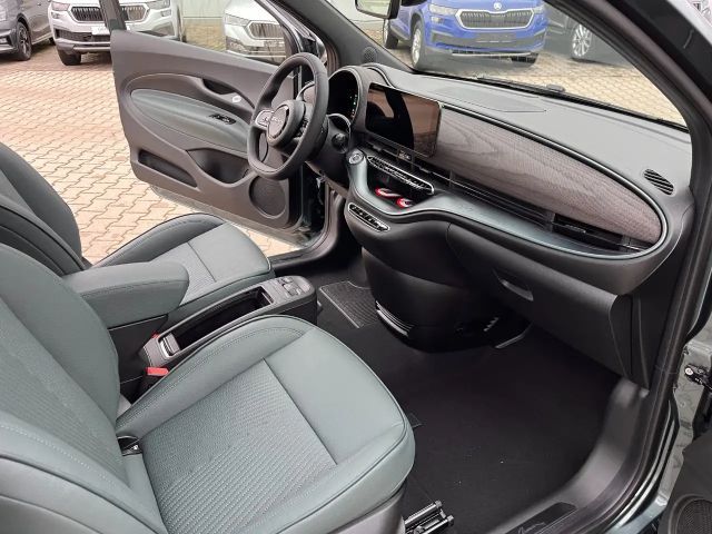 Fiat 500e Elektro Giorgio Armani Collector's Edition