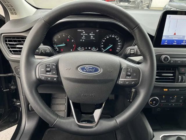 Ford Focus Cool & Connect