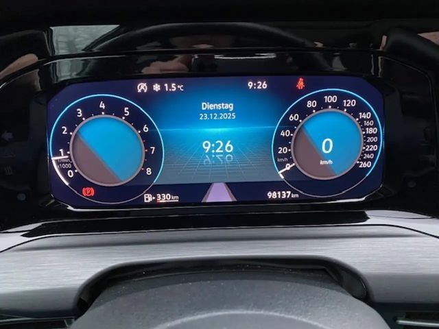 Volkswagen Golf 1.5 TSI Golf VIII Style Variant