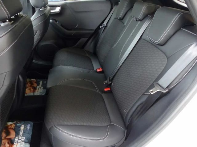 Ford Puma EcoBoost Titanium