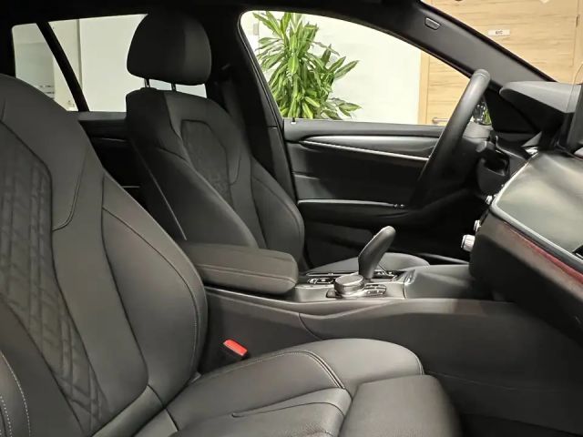 BMW 520 520d M-Sport xDrive