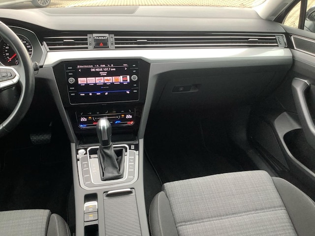 Volkswagen Passat 2.0 TDI Business DSG Variant