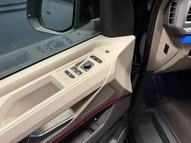 Volkswagen Multivan Life T7