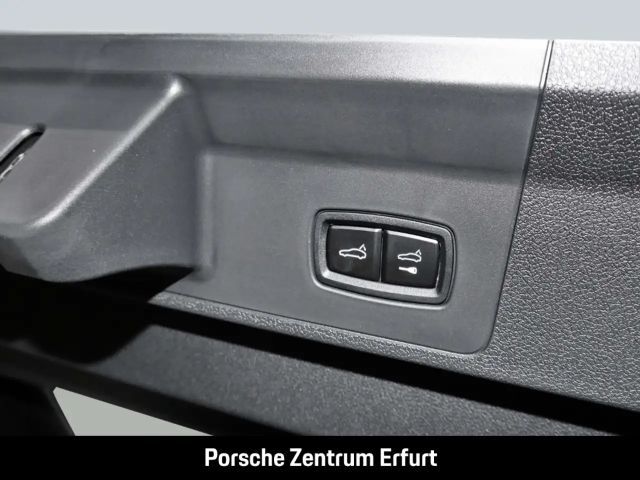 Porsche Panamera 4 E-Hybrid