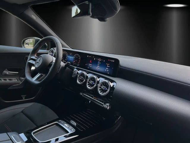 Mercedes-Benz A 200 AMG Line