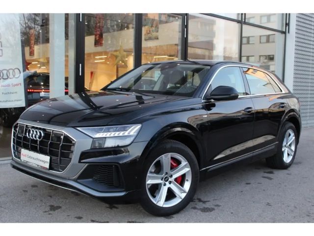 Audi Q8 55 TFSI Hybride Quattro S-Line