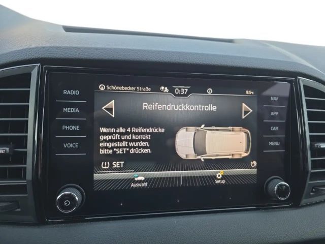 Skoda Karoq 1,0TSI 115PS Navi/LED/ACC/Kamera/Winterp.    **