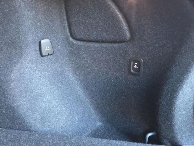 Volvo XC40 Dark Plus T5