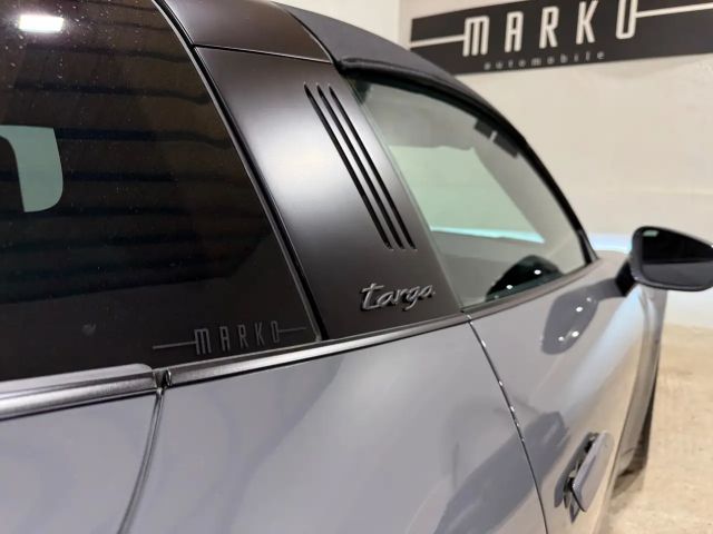 Porsche 992 4 Cabrio GTS Targa