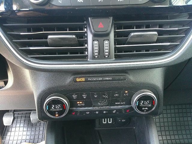 Ford Kuga Cool & Connect