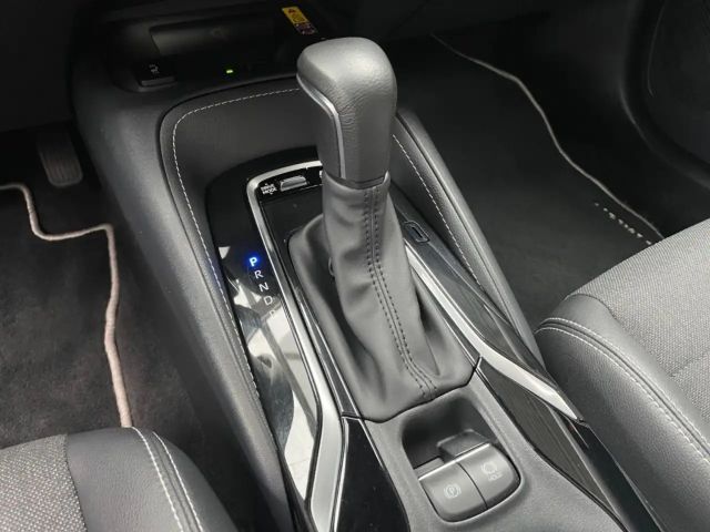 Toyota Corolla Hybride Team D