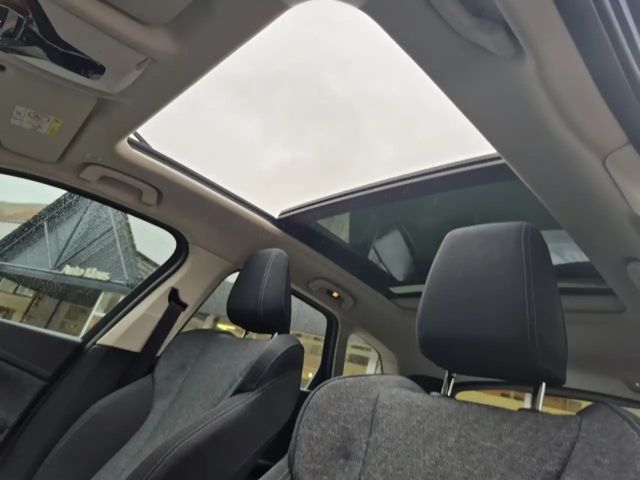 BMW 218 218i Active Tourer