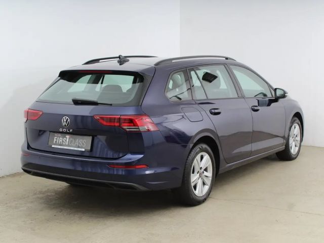 Volkswagen Golf Life Variant