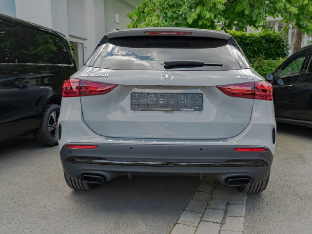 Mercedes-Benz GLA 250 4MATIC