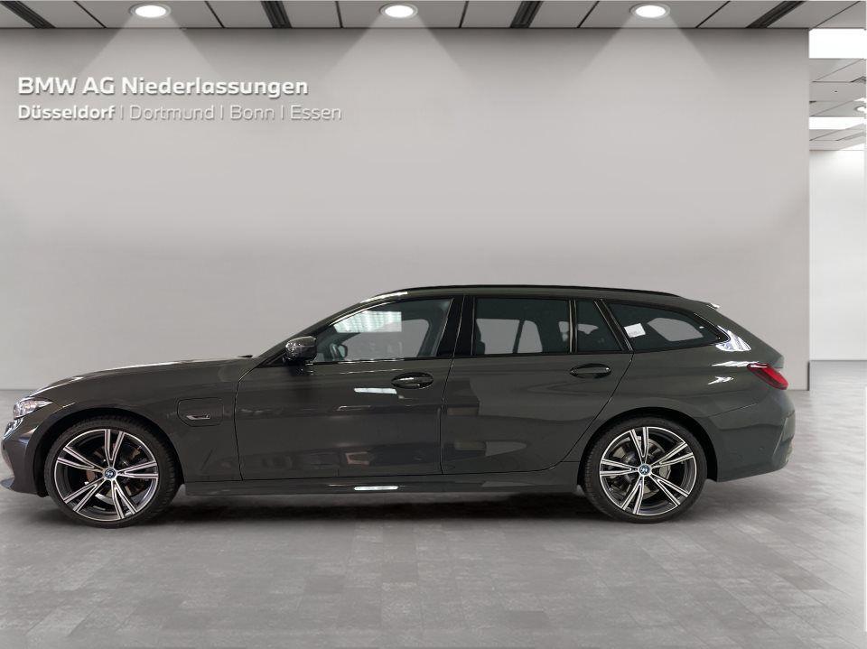 BMW 330 330e Touring