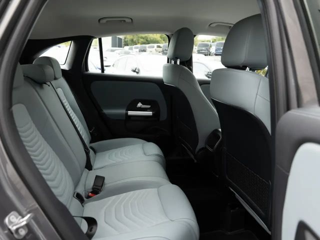 Mercedes-Benz GLA 180 Progressive