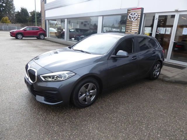 BMW 116 116d Sedan