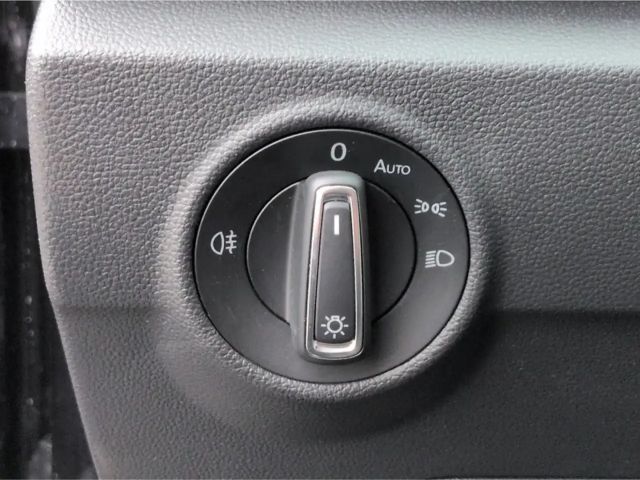 Volkswagen T-Roc GOAL TSI*ACC LED Navi digCockp SHZ VKZ-Erk