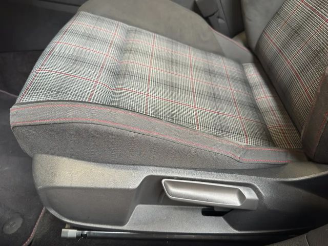 Volkswagen Golf 2.0 TSI DSG GTI Style