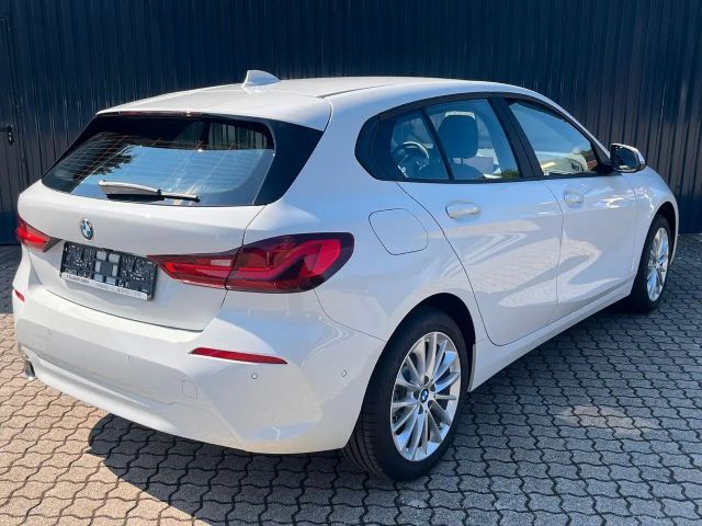 BMW 116 116i 5-deurs Sedan