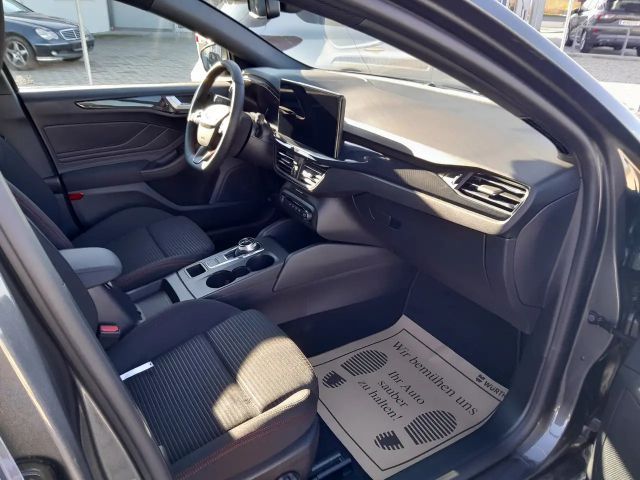 Ford Focus EcoBoost ST Line Wagon