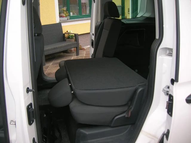 Volkswagen Caddy Combi