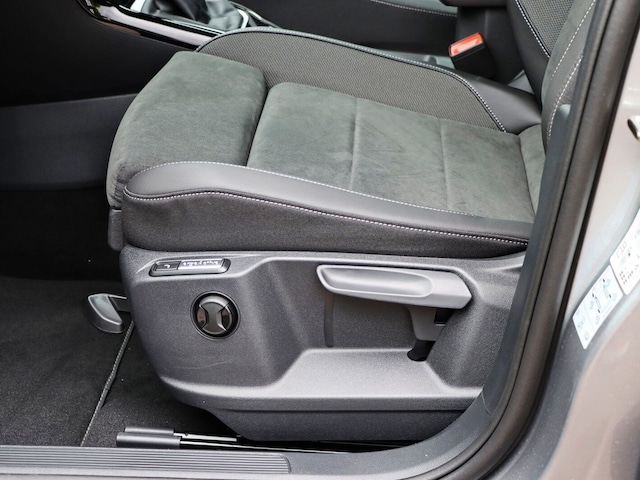 Volkswagen T-Roc 1.5 TSI DSG IQ.Drive R-Line