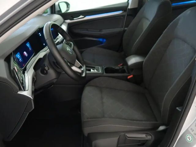 Volkswagen Golf Life Variant