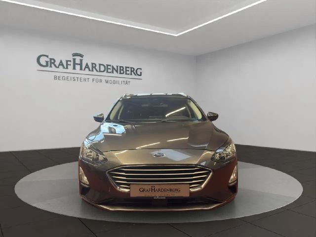 Ford Focus Cool & Connect