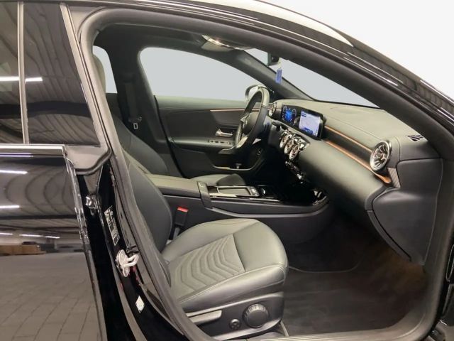 Mercedes-Benz CLA 200 Coupé