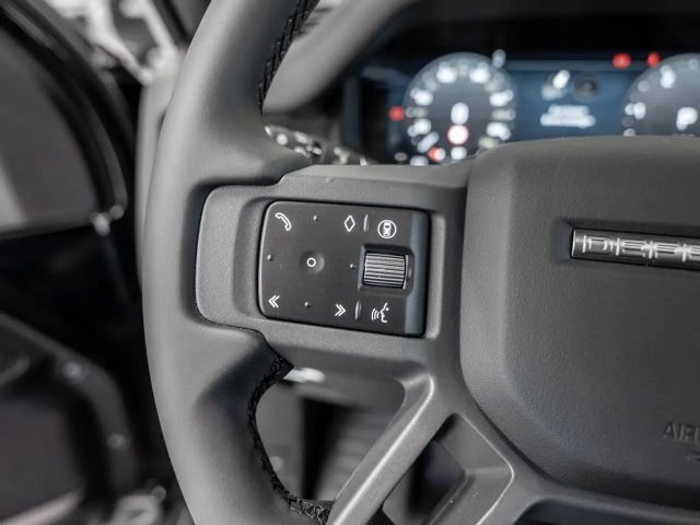 Land Rover Defender 90 D250 Dynamic SE