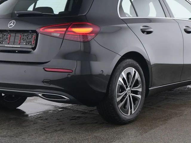 Mercedes-Benz A 180 LENKRADHEIZUNG LED HP USB PAKET