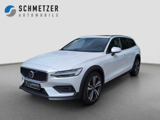 Volvo V60 Cross Country AWD Plus
