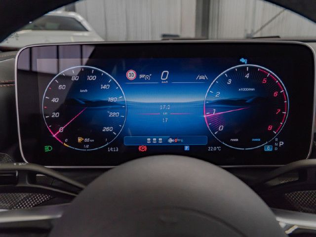 Mercedes-Benz C 200 AMG Line Sedan