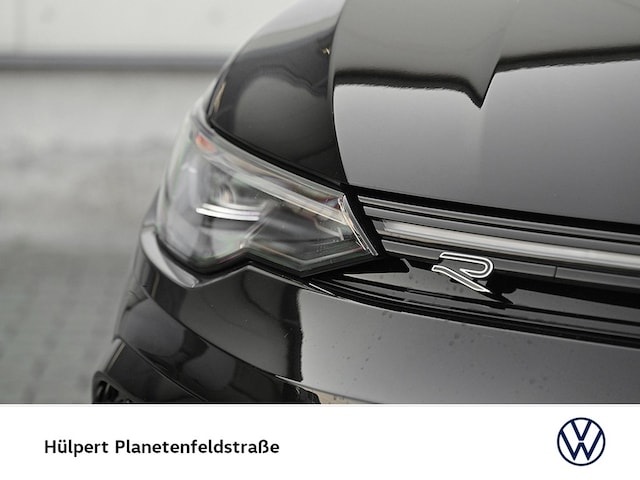 Volkswagen Golf 1.5 eTSI Golf VIII R-Line