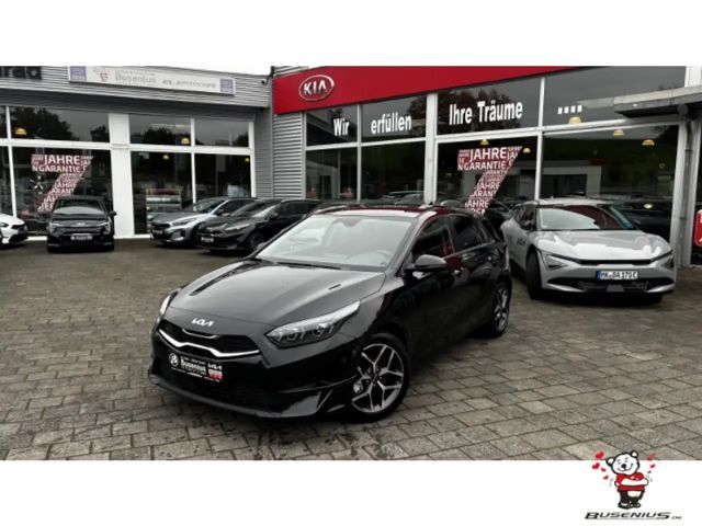 Kia Ceed 1,5T DCT Ultimate +Style+Sound+Navi+17Zoll