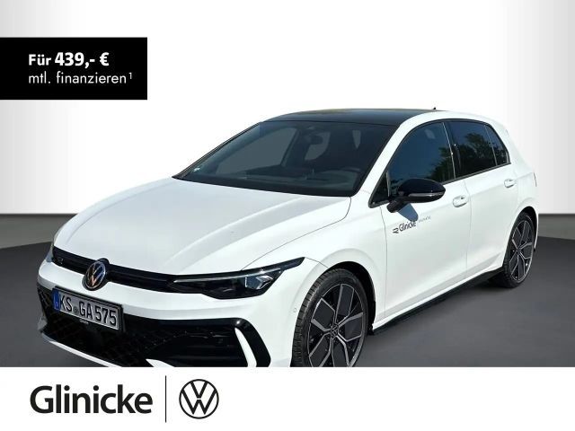 Volkswagen Golf 1.5 eTSI DSG Golf VIII R-Line