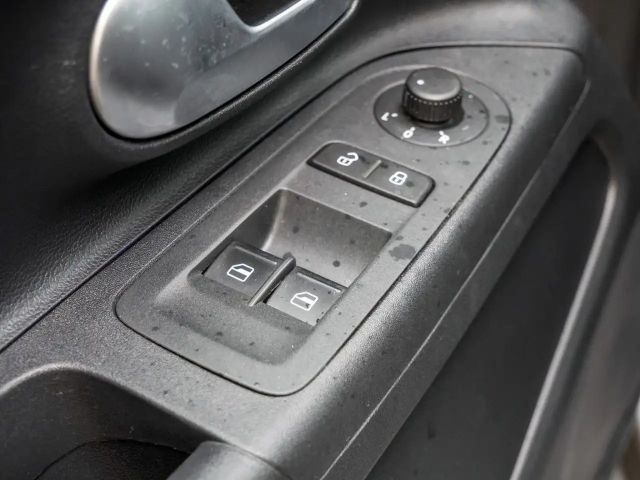 Volkswagen up! Move Move up!