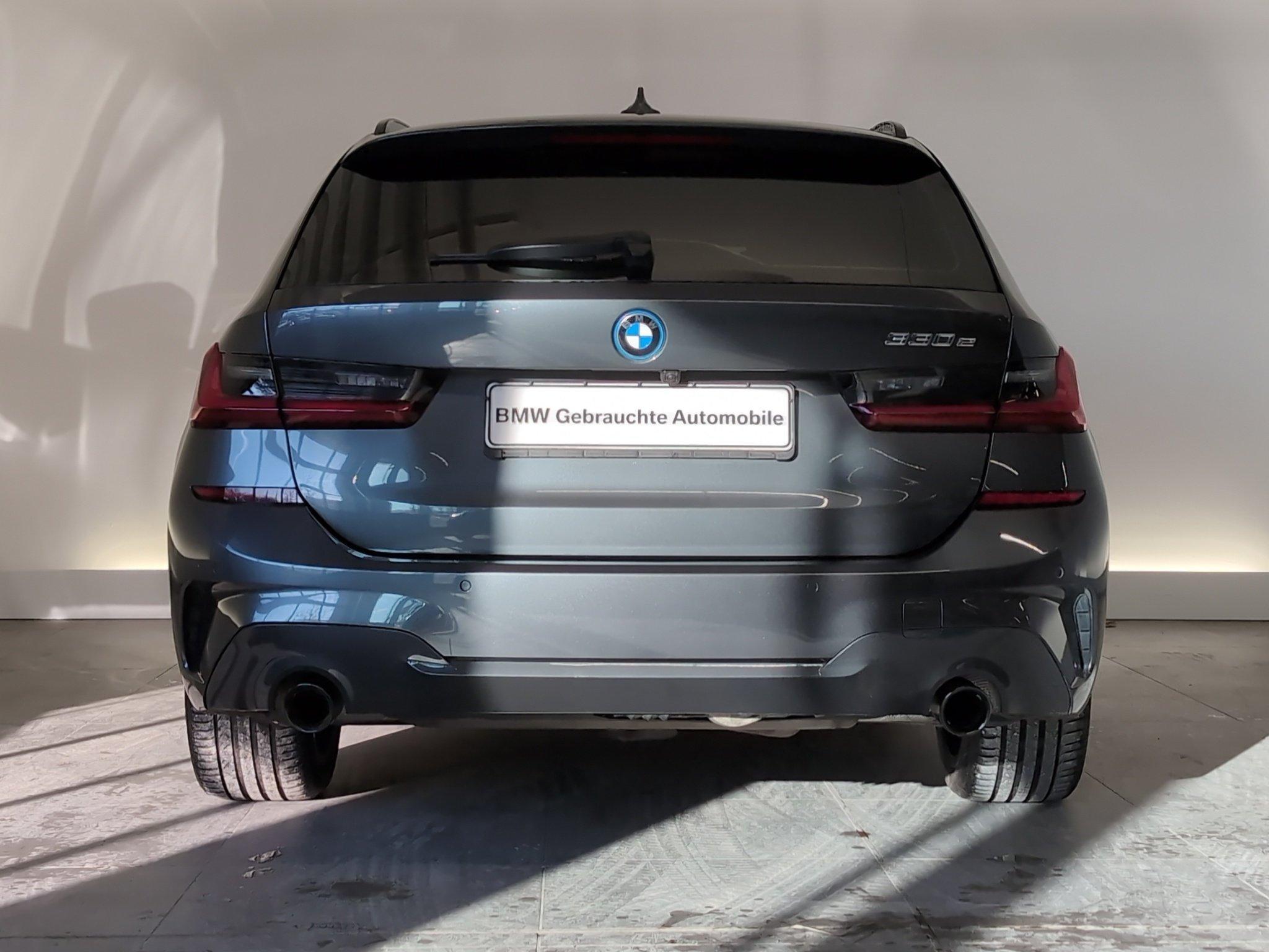 BMW 330 330e Touring