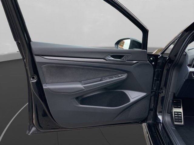 Volkswagen Golf 2.0 TSI DSG Golf VIII