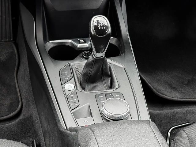 BMW 116 116i Advantage pakket Sedan