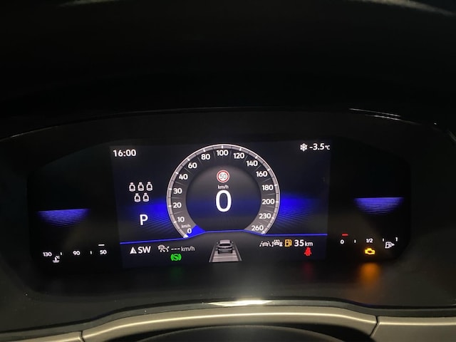 Volkswagen Touran 1.5 TSI DSG