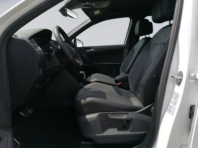 Volkswagen Tiguan 1.5 TSI DSG R-Line