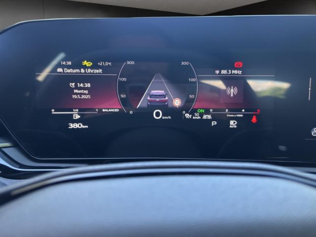 Audi A6 Avant Quattro S-Tronic