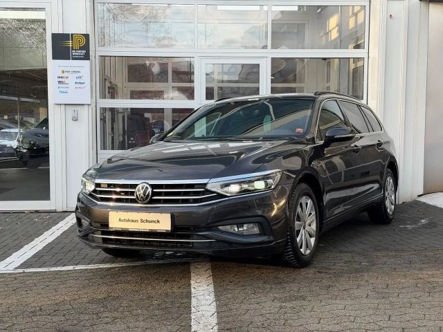 Volkswagen Passat 2.0 TDI DSG IQ.Drive