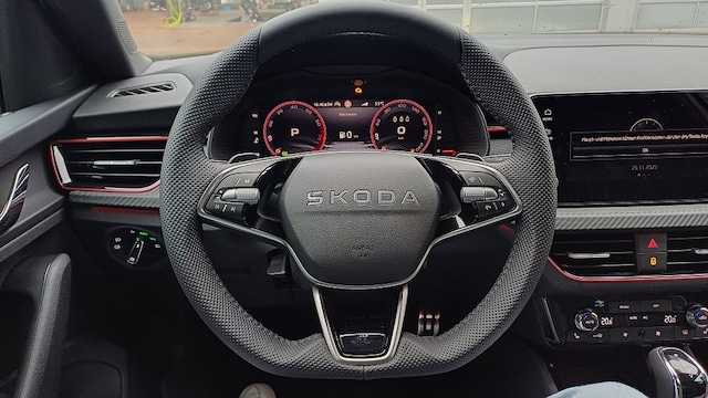 Skoda Kamiq 5JAHRE GAR.,KAMERA,PANORAMA,MATRIX-LED,SMARTLINK,TEMPOMAT