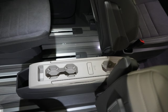 Volkswagen Multivan 2.0 TDI DSG Life T7