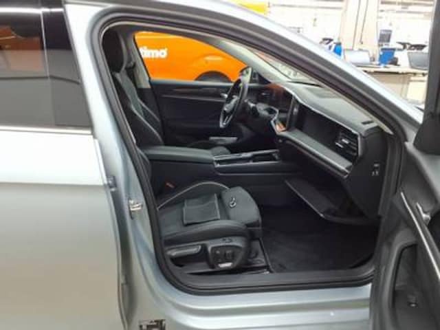 Volkswagen Passat eTSI CarPlay/AHK/Virt/360/ACC